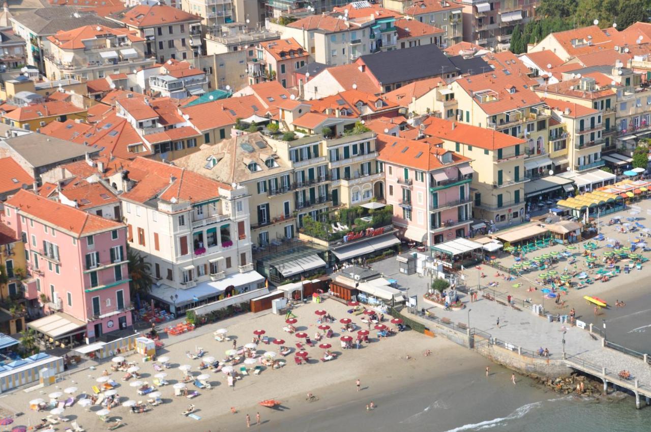 Hotel Ligure Alassio Exterior photo